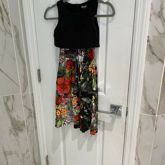 CINDY COUTURE Girls, Black Crop Top Floral Print 6 - Picture 1 of 12